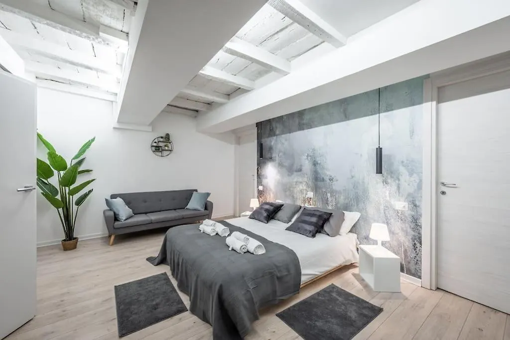 Ab Plus - Via San Felice 6 Bologna Apartment