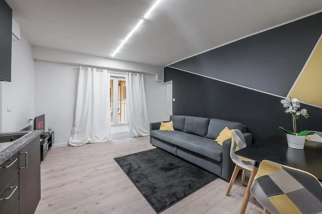 Ab Plus - Via San Felice 6 Bologna